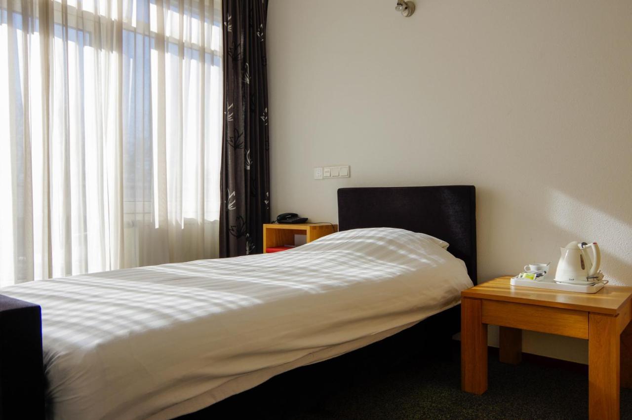 Saaze Hotel