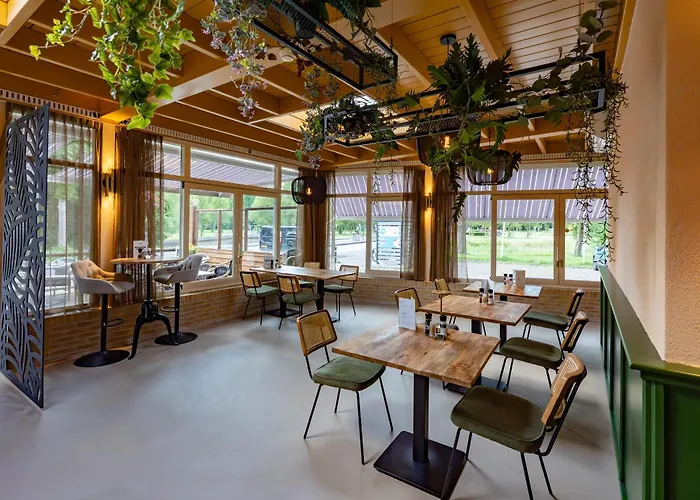 Hotel And Restaurant Van Saaze