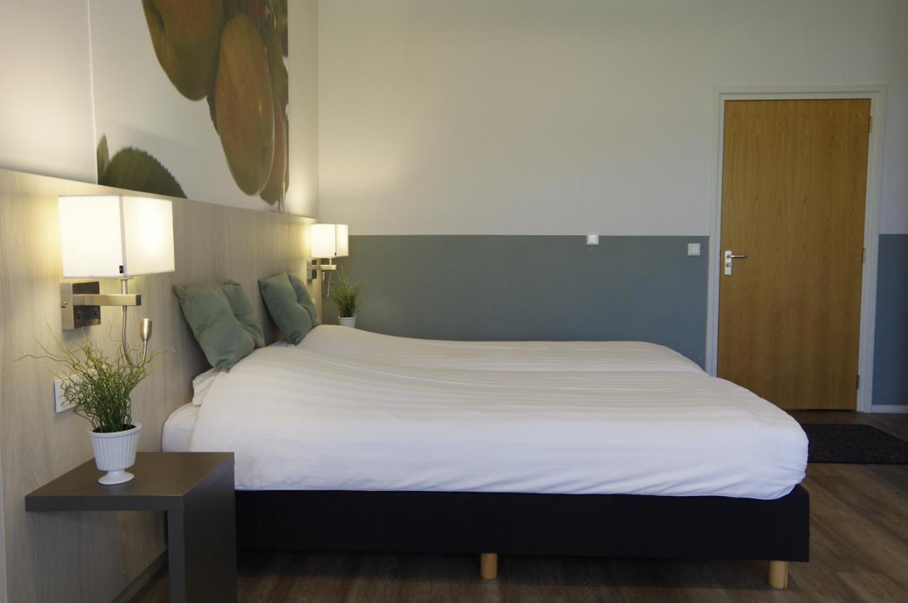Hotel And Restaurant Saaze